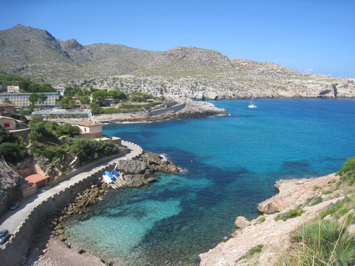 fishingtripmajorca.co.uk boat trips Cala Sant Vicent in Majorca