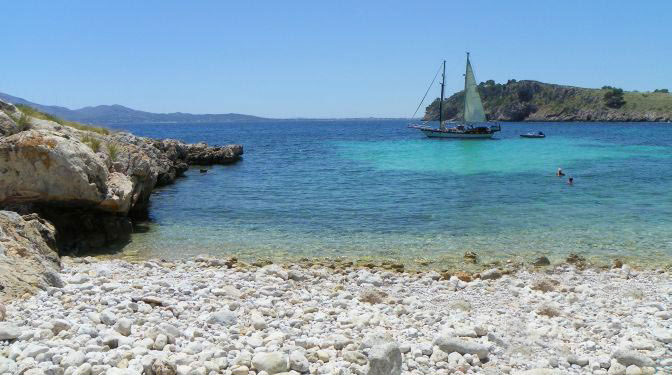 angeltourenmallorca.de Bootstouren auf Calo Pollença Mallorca